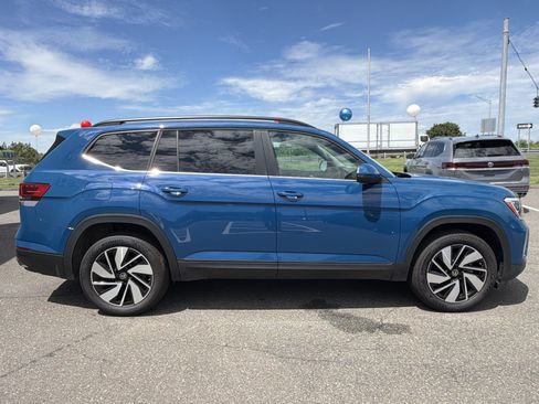 Certified 2026 Volkswagen Atlas SE AWD/4WD image 3