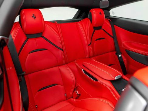 Used 2020 Ferrari GTC4Lusso T RWD image 18