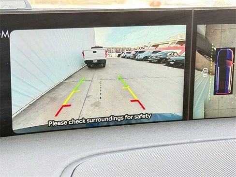 Used 2025 Lincoln Navigator Reserve image 17