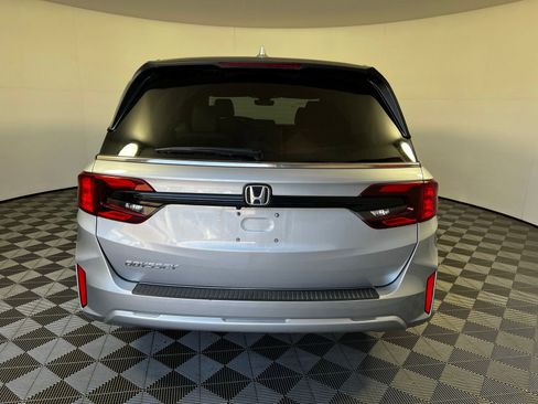 Used 2025 Honda Odyssey EX-L image 6