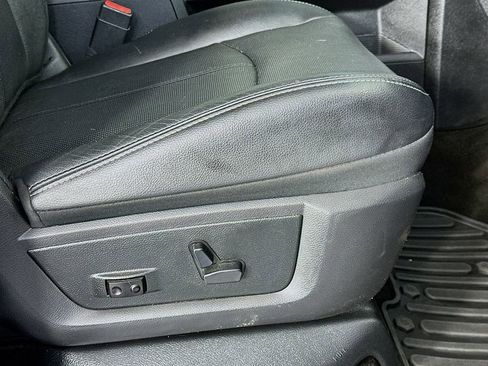 Used 2018 RAM 2500 Laramie w/ Sport Appearance Group AWD/4WD image 24
