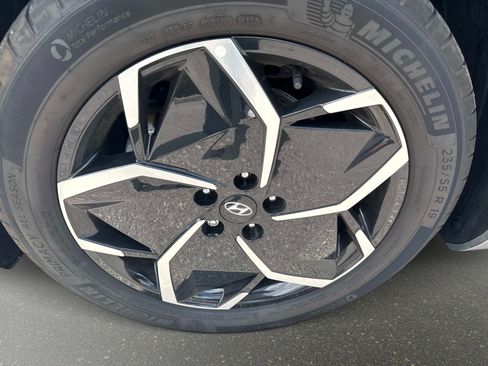 Certified 2024 Hyundai Ioniq 5 Limited RWD image 2