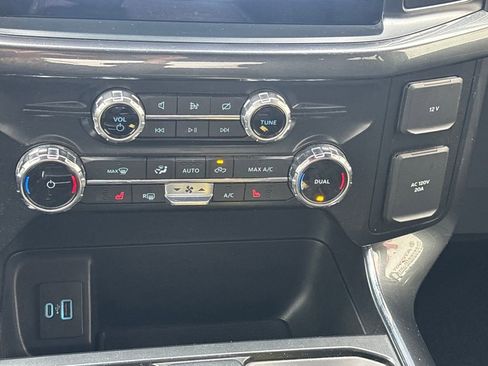 Used 2022 Ford F150 XLT w/ Equipment Group 302A High image 11