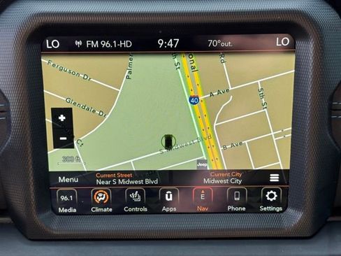 Used 2022 Jeep Wrangler Unlimited Rubicon 4xe w/ Cold Weather Group AWD/4WD image 18
