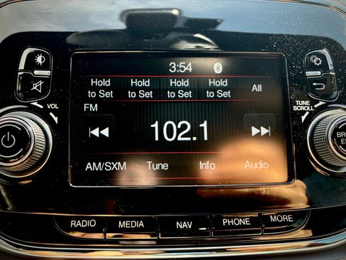 Used 2018 FIAT 500 e FWD image 40