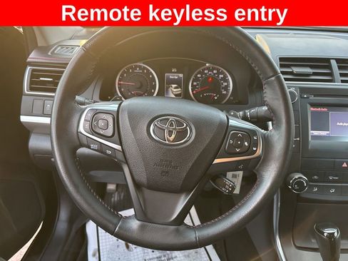 Used 2017 Toyota Camry SE image 14