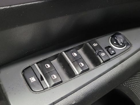 Used 2022 Kia Forte LXS image 27