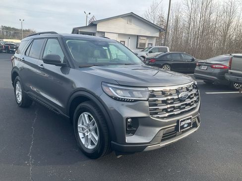 New 2026 Ford Explorer Active w/ Active Comfort Package RWD image 3