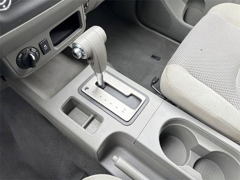 Used 2019 Nissan Frontier SV image 8