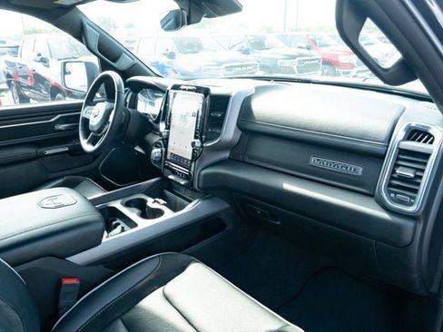 Used 2025 RAM 1500 Laramie AWD/4WD image 39