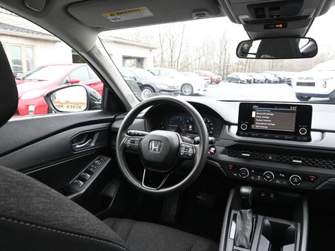 Used 2023 Honda Accord EX image 23