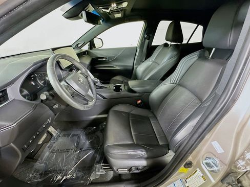 Used 2021 Toyota Venza Limited w/ Carpet Mat Package (TMS) AWD/4WD image 15
