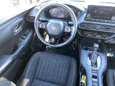 Used 2024 Honda HR-V Sport image 15