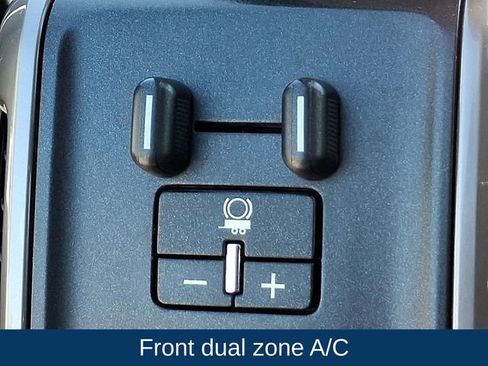 Used 2016 Chevrolet Silverado 2500 High Country w/ High Country Premium Package AWD/4WD image 9