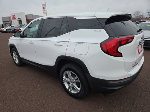 Used 2020 GMC Terrain SLE image 5