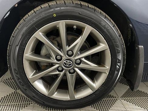 Used 2017 Toyota Prius V Five image 24