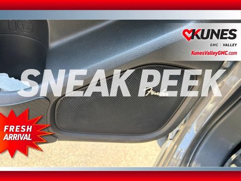 Used 2023 Nissan Frontier PRO-4X w/ Pro Convenience Package AWD/4WD image 4