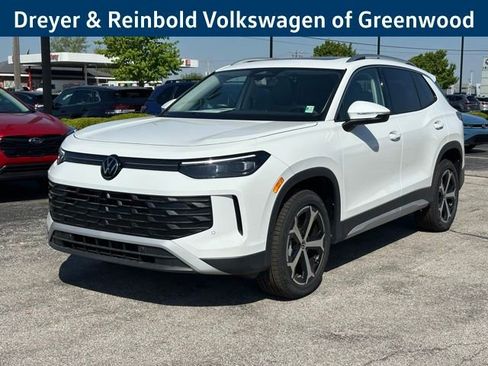 New 2026 Volkswagen Tiguan SE AWD/4WD image 3