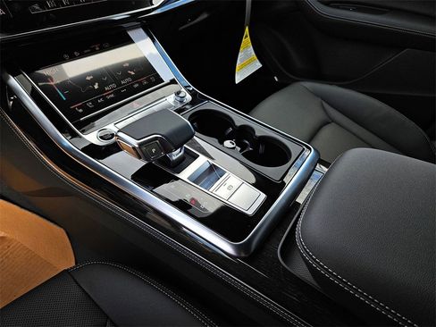 New 2026 Audi Q7 3.0T Premium Plus image 14