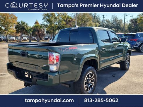 Used 2022 Toyota Tacoma TRD Sport image 3