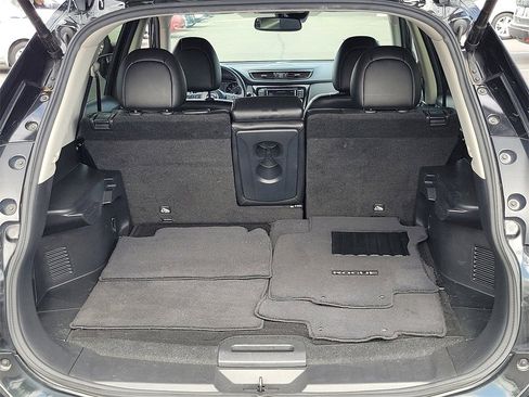 Used 2020 Nissan Rogue SL w/ Premium Package image 26