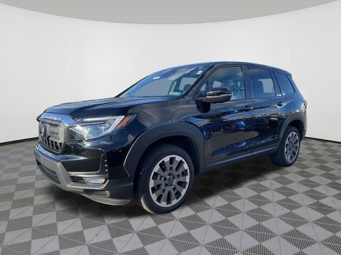 Certified 2025 Honda Passport EX-L image 3