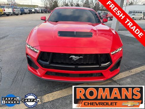 Used 2024 Ford Mustang GT Premium image 8