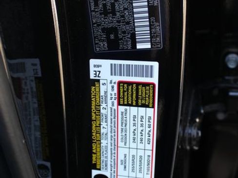 Certified 2025 Toyota Grand Highlander AWD image 71