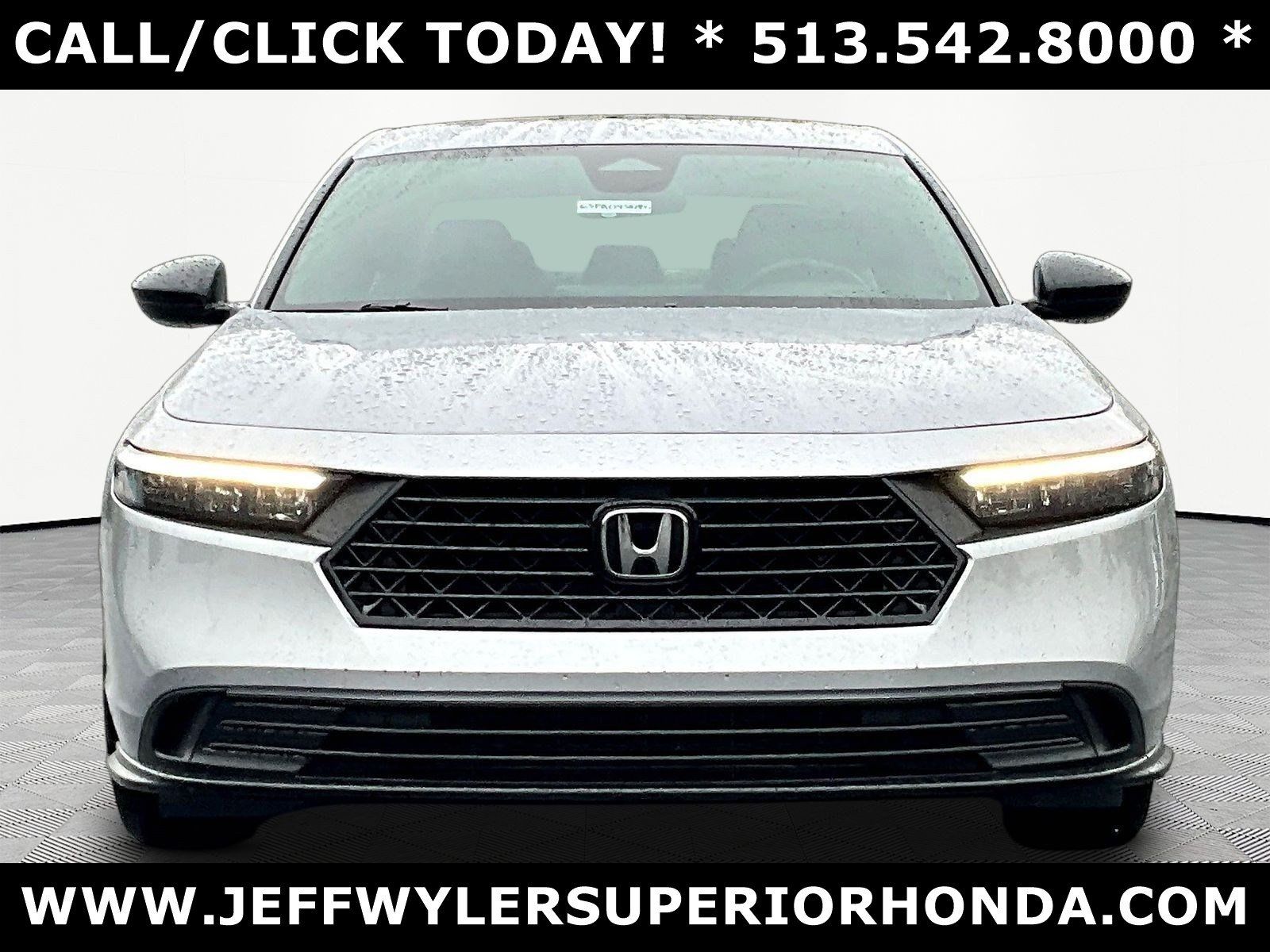 Used 2023 Honda Accord Sport image 2