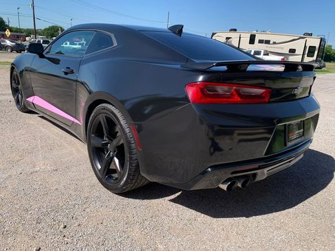 Used 2017 Chevrolet Camaro SS RWD image 6
