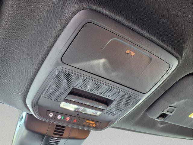 New 2027 Chevrolet Traverse Z71 w/ LPO, Floor Liner Package AWD/4WD image 25