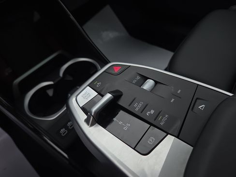 Used 2025 BMW X2 xDrive28i image 22