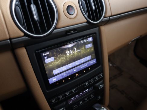 Used 2009 Porsche Boxster RWD image 18