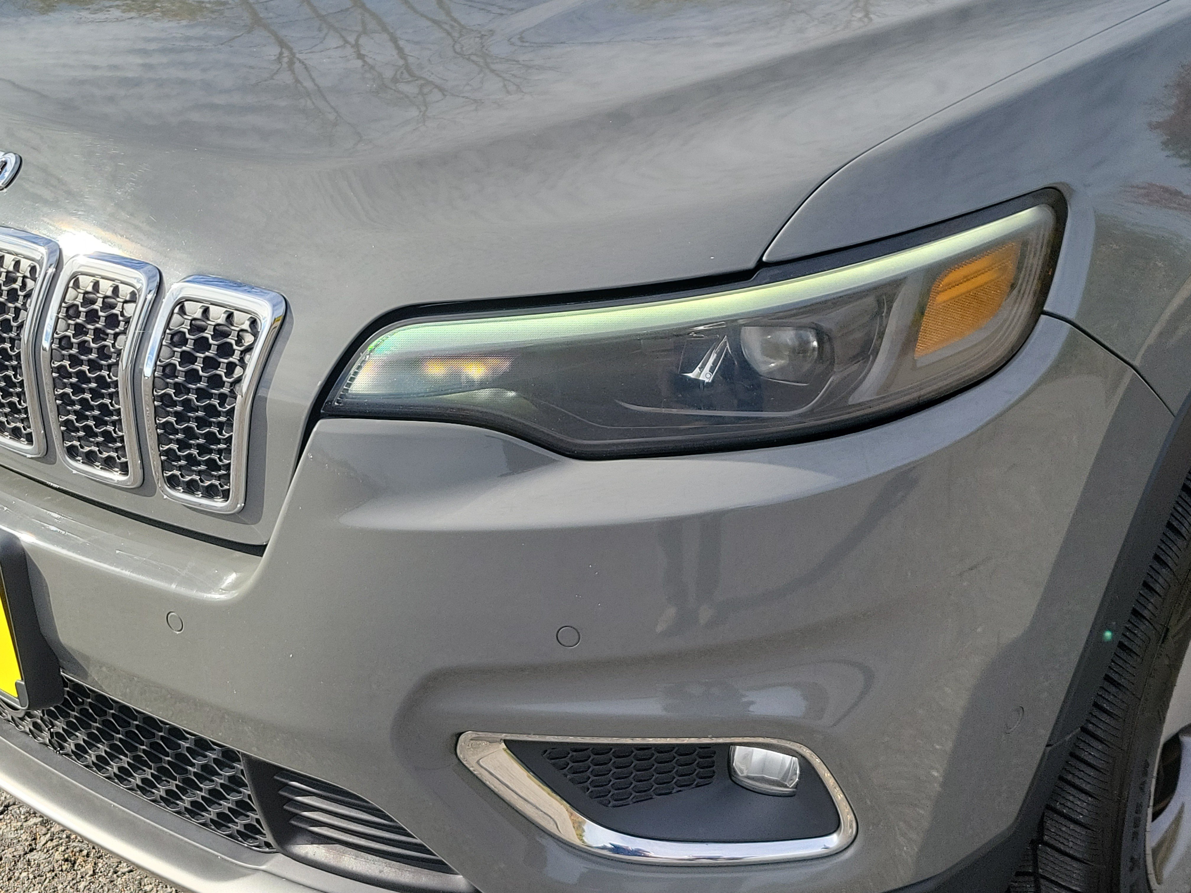 Used 2020 Jeep Cherokee Limited w/ Technology Group AWD/4WD image 9