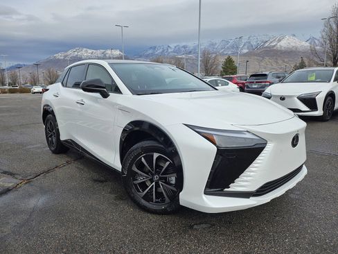 New 2026 Lexus RZ 450e AWD image 3