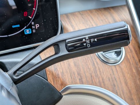 Certified 2025 Mercedes-Benz C 300 Sedan image 28