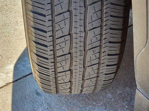 Used 2024 GMC Sierra 1500 Pro w/ Graphite Edition image 11