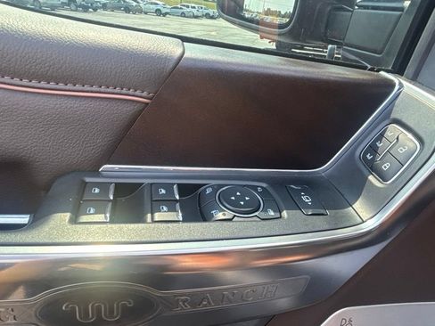 Used 2024 Ford F250 King Ranch AWD/4WD image 9