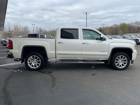 Used 2015 GMC Sierra 1500 Denali w/ Driver Alert Package image 4