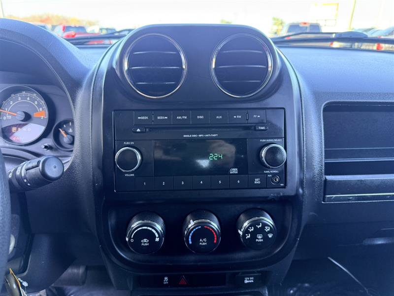 Used 2014 Jeep Patriot Sport FWD image 23