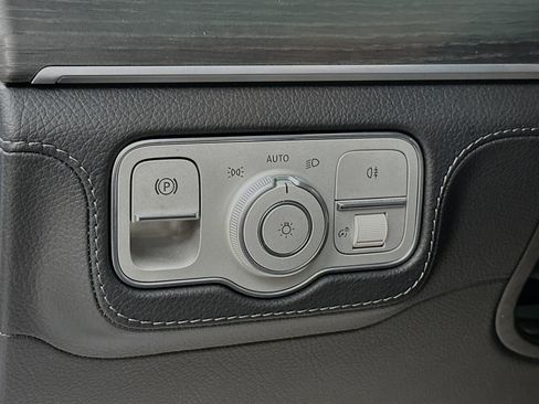 Used 2024 Mercedes-Benz GLE 53 AMG 4MATIC Coupe image 10