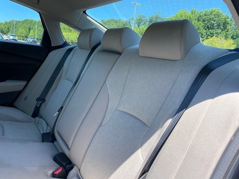 Used 2025 Honda Accord LX image 39