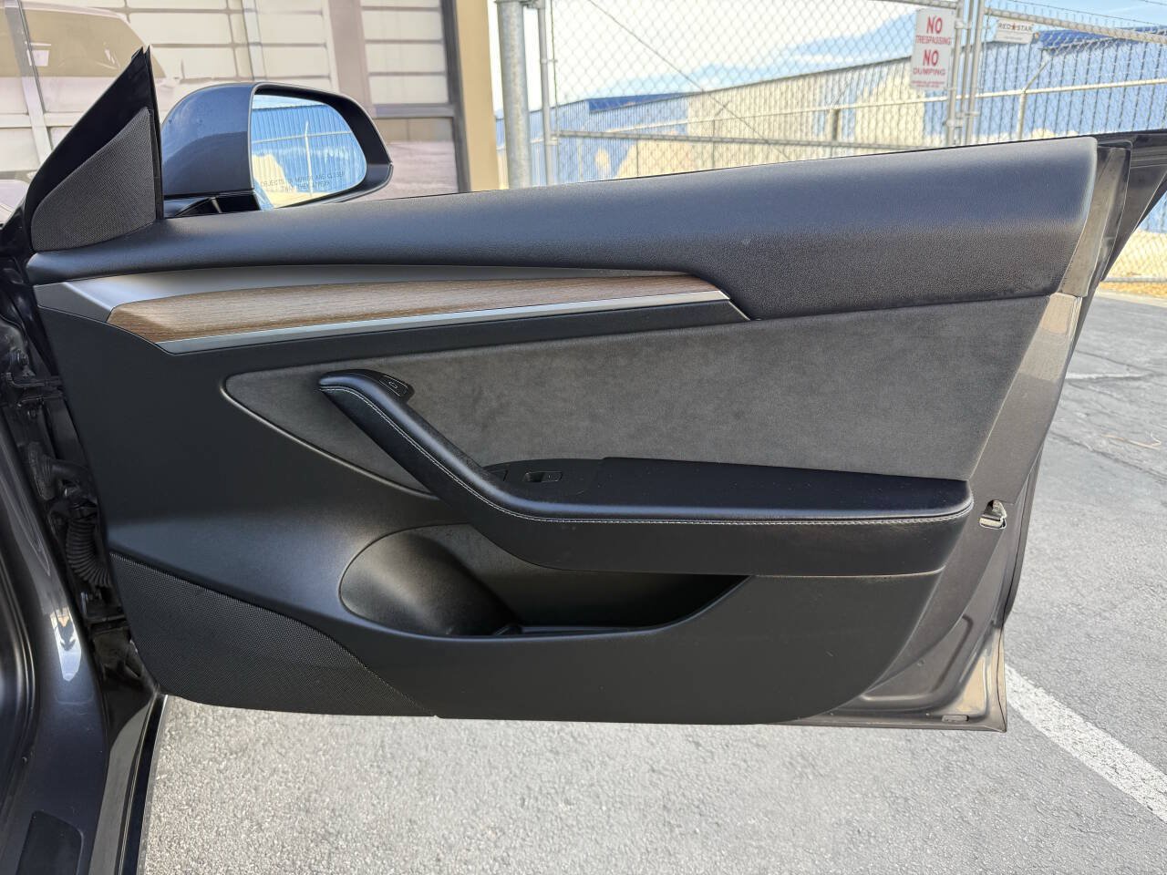 Used 2023 Tesla Model 3 Standard Range RWD image 28