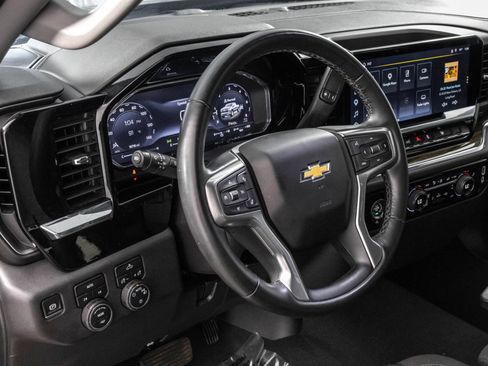 Used 2024 Chevrolet Silverado 1500 LT AWD/4WD image 34