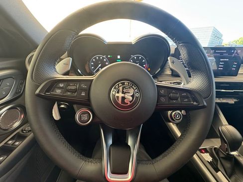 New 2024 Alfa Romeo Tonale Veloce image 32