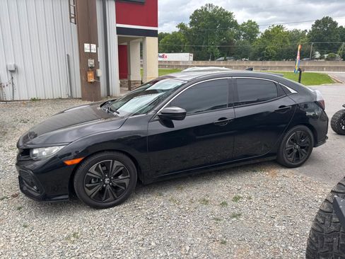 Used 2019 Honda Civic EX image 3