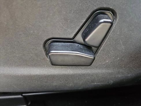 Used 2023 Dodge Charger SXT image 19