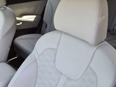 Certified 2025 Kia Sorento SX AWD/4WD image 20