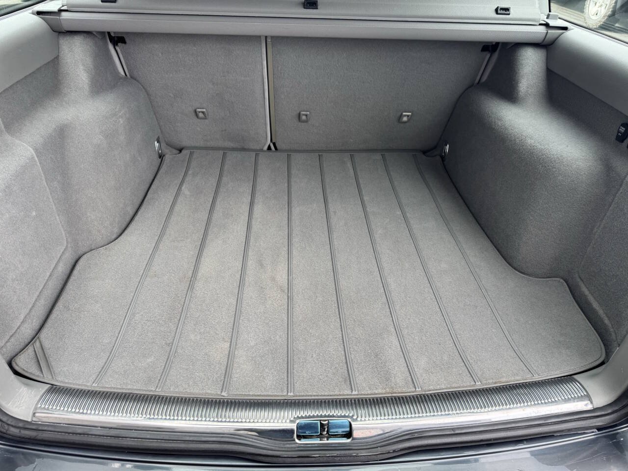 Used 2004 Volkswagen Passat GLS FWD image 19