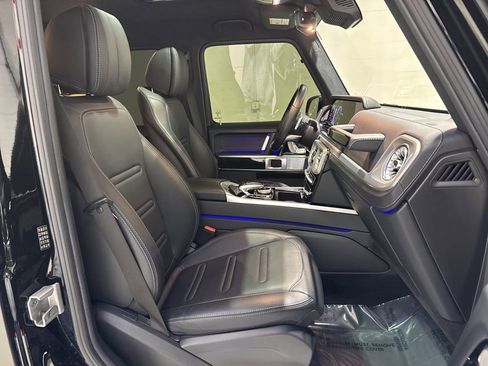 Used 2021 Mercedes-Benz G 550 w/ Exclusive Interior Package image 41